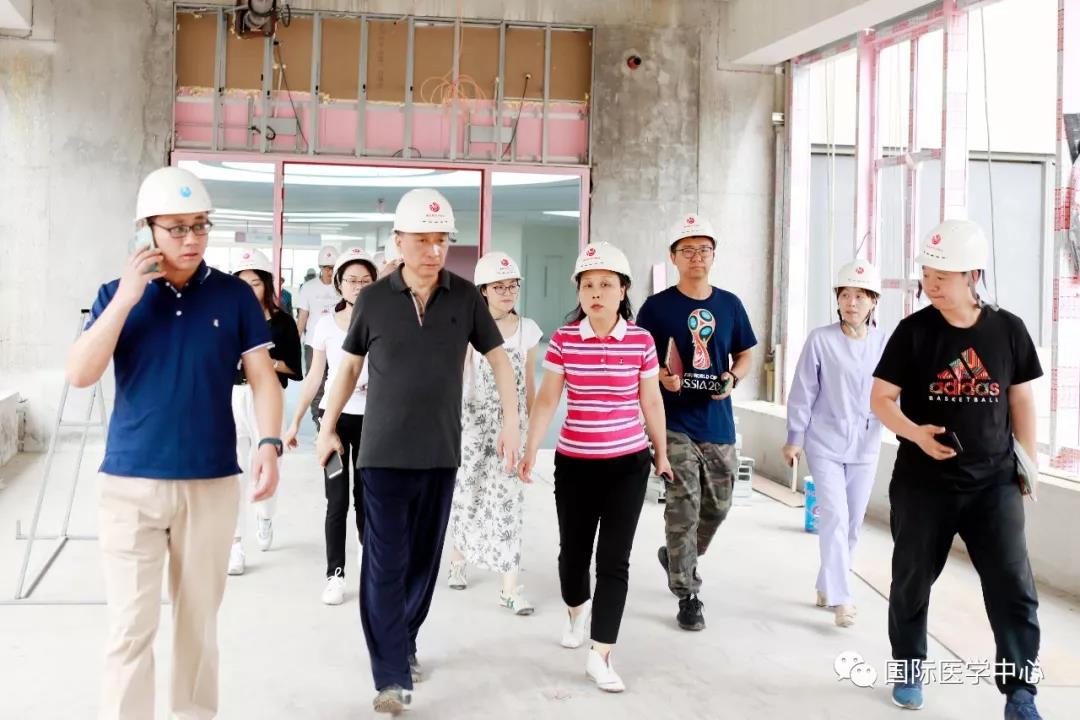 向著開業(yè)做最后的沖刺——西安國(guó)際醫(yī)學(xué)中心開展大樓檢查巡查工作紀(jì)實(shí)