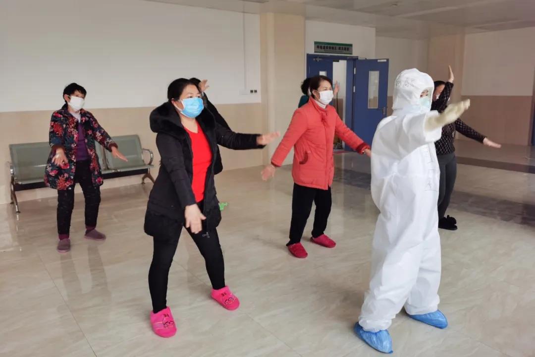 最美舞蹈！護(hù)士與患者在病房跳起“健身操”