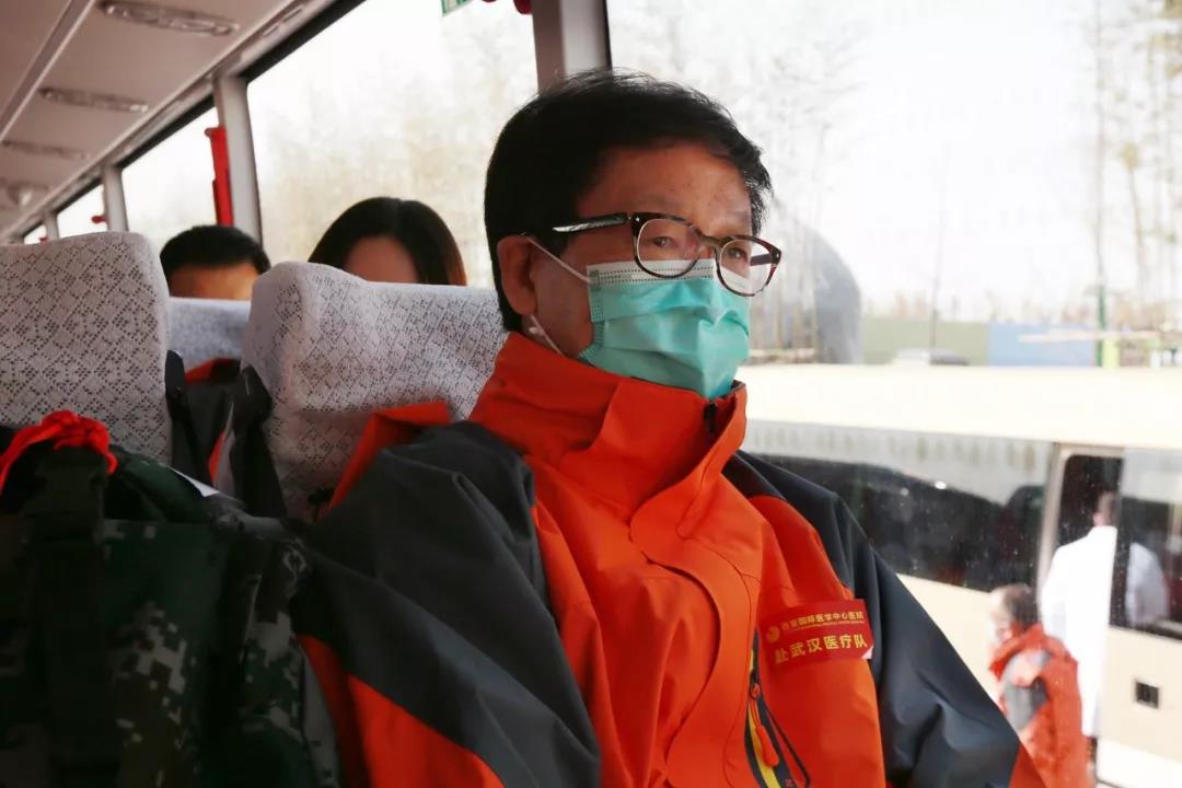 【戰(zhàn)“疫”人物】沖鋒的身影——記西安國際醫(yī)學(xué)中心醫(yī)院心臟病醫(yī)院院長、赴隨州醫(yī)療隊(duì)隊(duì)長王海昌教授