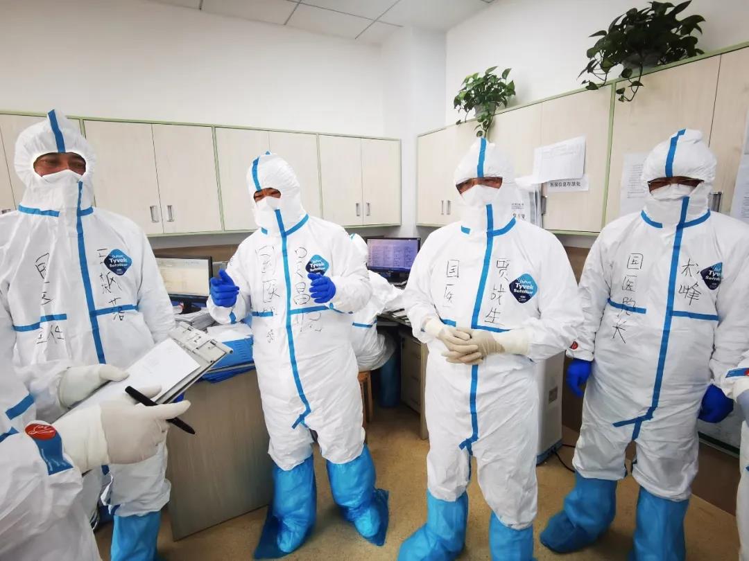 【戰(zhàn)“疫”人物】白衣當(dāng)鎧甲，抗“疫”是打仗——記西安國際醫(yī)學(xué)中心醫(yī)院赴湖北醫(yī)療隊專家王飆落