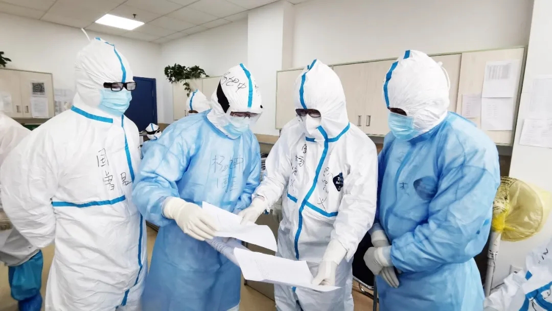 【戰(zhàn)“疫”人物】此刻，我不能有一絲松懈——記西安國(guó)際醫(yī)學(xué)中心醫(yī)院急診醫(yī)學(xué)科副主任楊宗義