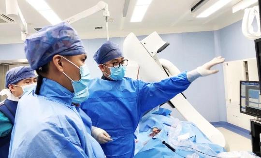 三秦都市報(bào)—慌！慌！慌！七旬大叔選擇這里心不“慌”了