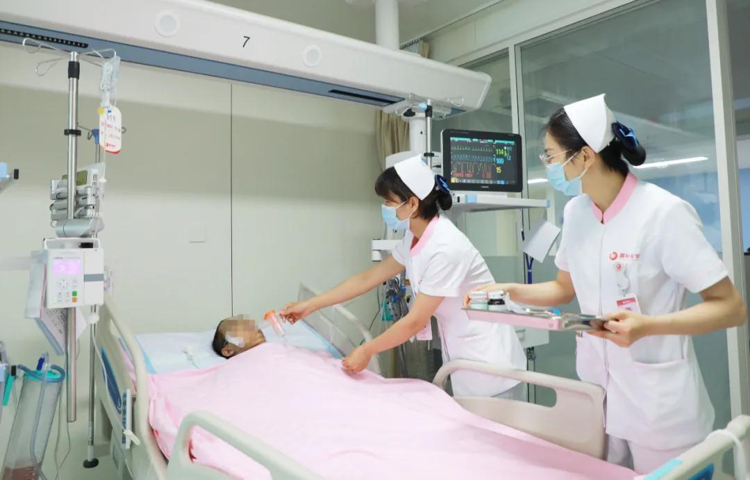 離死亡最近，離希望也更近——記西安國際醫(yī)學(xué)中心醫(yī)院胸外科ICU