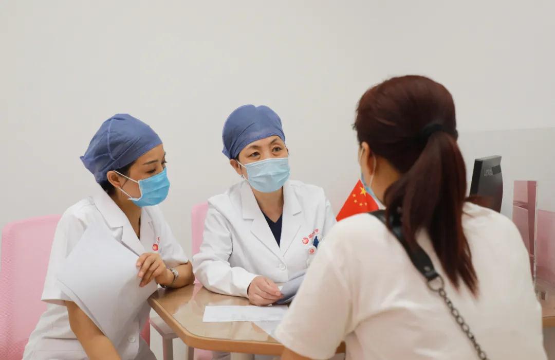 關(guān)愛女性 呵護健康——西安國際醫(yī)學中心醫(yī)院婦科腫瘤醫(yī)院開展義診活動