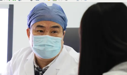 戰(zhàn)疫是英雄 救治是楷?！靼矅?guó)際醫(yī)學(xué)中心醫(yī)院支援湖北醫(yī)療隊(duì)隊(duì)員返崗工作干勁十足