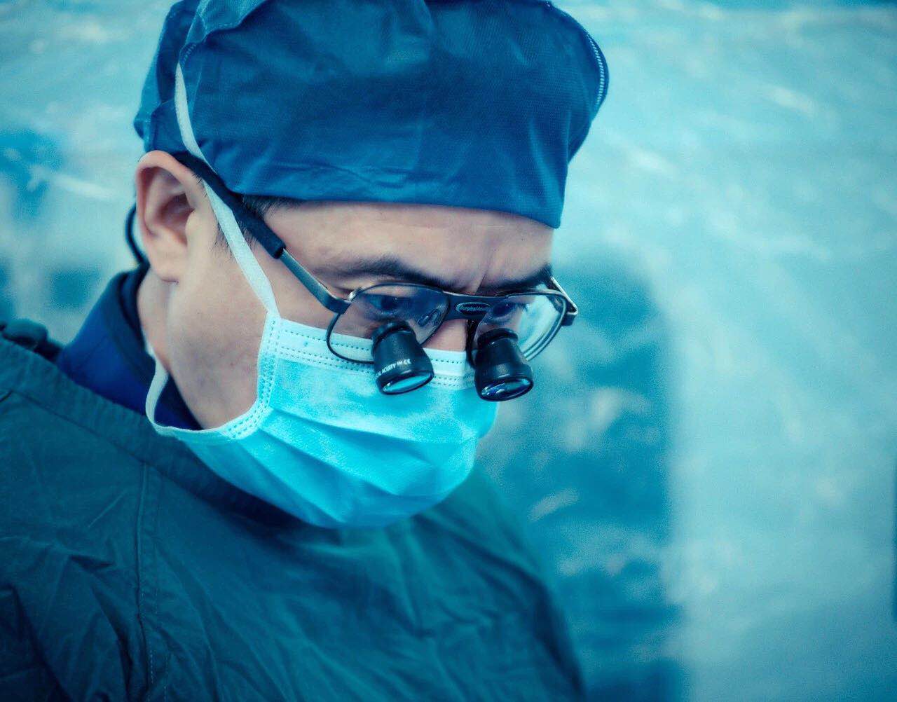 微創(chuàng)！微創(chuàng)！我院第一例經(jīng)導(dǎo)管主動(dòng)脈瓣膜植入術(shù)成功