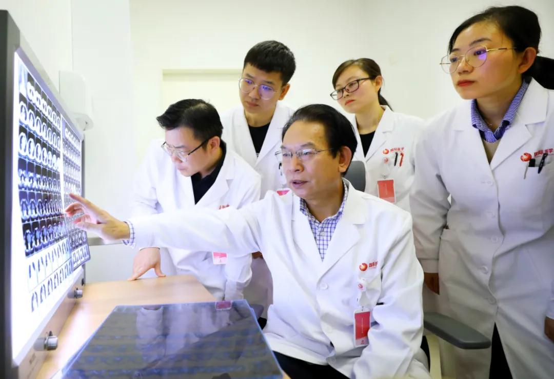 二三里醫(yī)療—南克?。鹤尰颊哂凶饑赖纳?>
				             </a>
                <div   id=