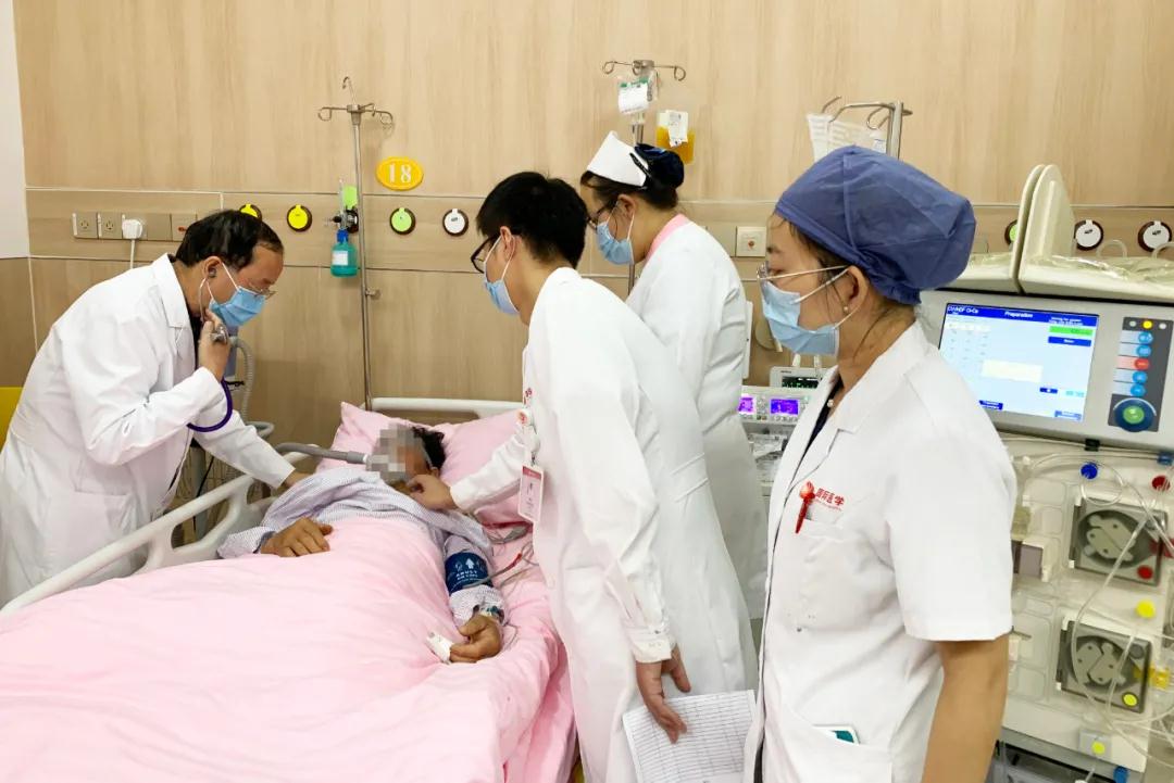 72小時(shí)緊急救治！64歲危重出血熱患者闖過生死關(guān)