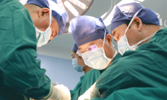 陜西網(wǎng)—世界首例！西安國際醫(yī)學(xué)中心醫(yī)院骨科完成高難度、高科技3D打印可動(dòng)人工頸椎-椎間盤復(fù)合體植入術(shù)