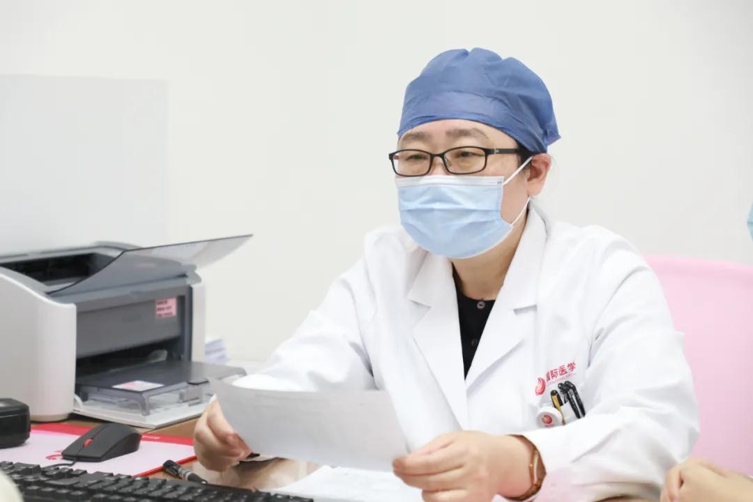 陜西網—黃艷紅：中國首例“添宮寶寶”第一人