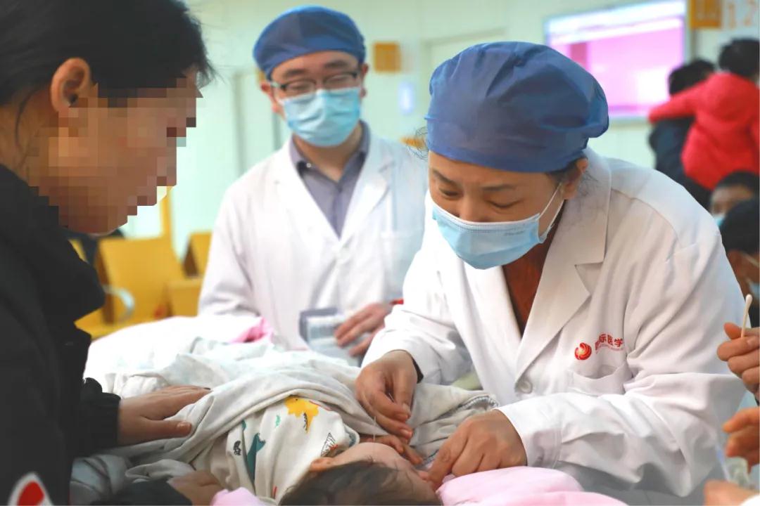 小兒高熱暈厥，這個穴位一針見效！