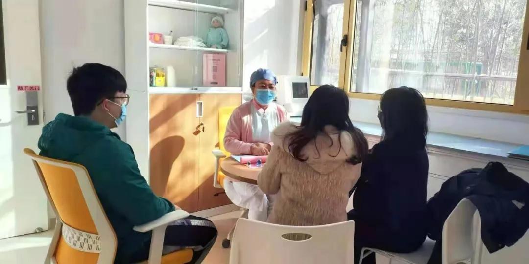 助產(chǎn)士門診開(kāi)診啦！