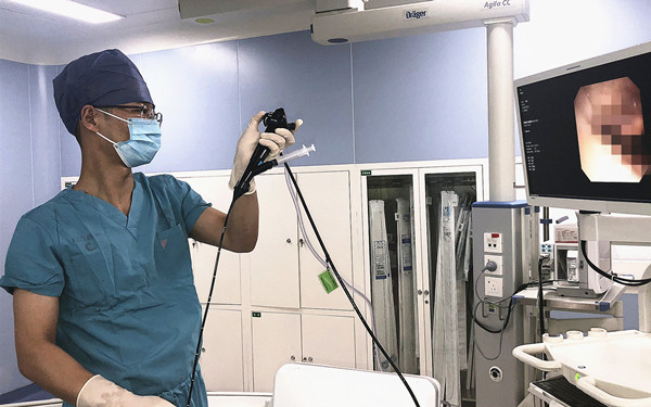 3毫米呼吸空間！歐陽(yáng)海峰團(tuán)隊(duì)極速開(kāi)通狹窄氣道保障患者安全