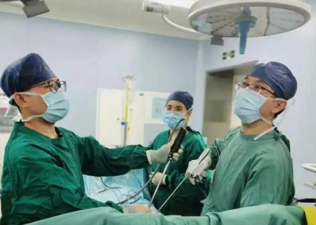 乳腺癌術(shù)后再患肺結(jié)節(jié)，微創(chuàng)、精準(zhǔn)多亞段聯(lián)合切除手術(shù)根治早癌