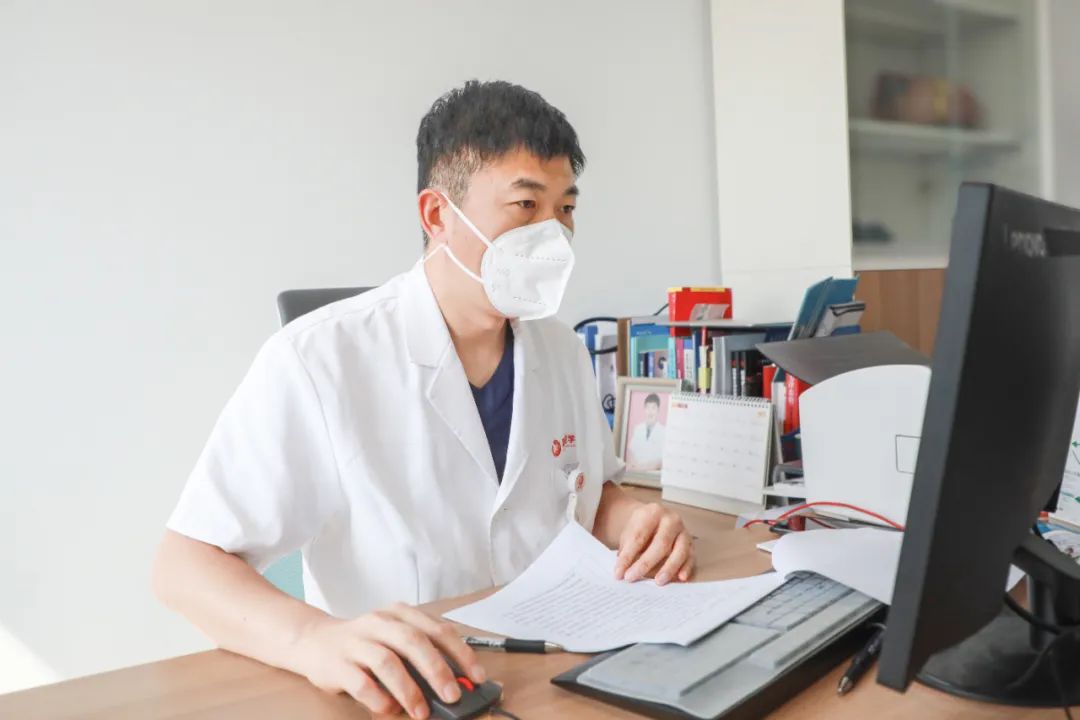 心內(nèi)科陳效安醫(yī)生連線陜西臺(tái)《閃耀三秦》，暢談醫(yī)生成長(zhǎng)之路