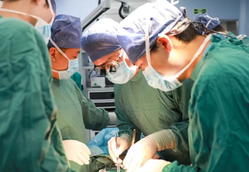 心尖上的舞者——記西安國際醫(yī)學(xué)中心醫(yī)院心臟外科團(tuán)隊