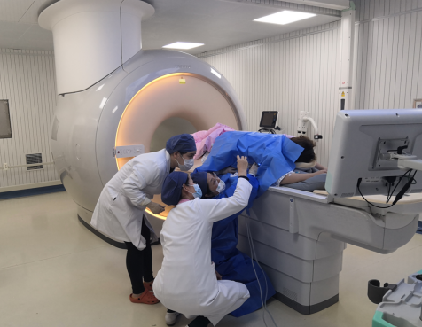 磁共振發(fā)現(xiàn)乳腺可疑病變?cè)趺崔k？微創(chuàng)精準(zhǔn)的磁共振真空輔助旋切技術(shù)來(lái)解決