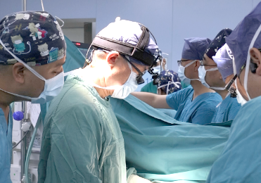 出生1天，草莓大心臟血管錯位，醫(yī)生精雕細琢重獲“心”生