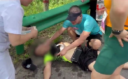 太牛掰了，醫(yī)者仁心！