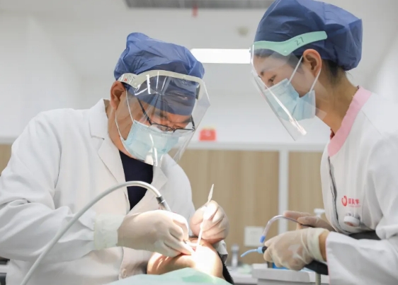 全國(guó)愛(ài)牙日：全生命周期守護(hù)，讓健康從“齒”開(kāi)始