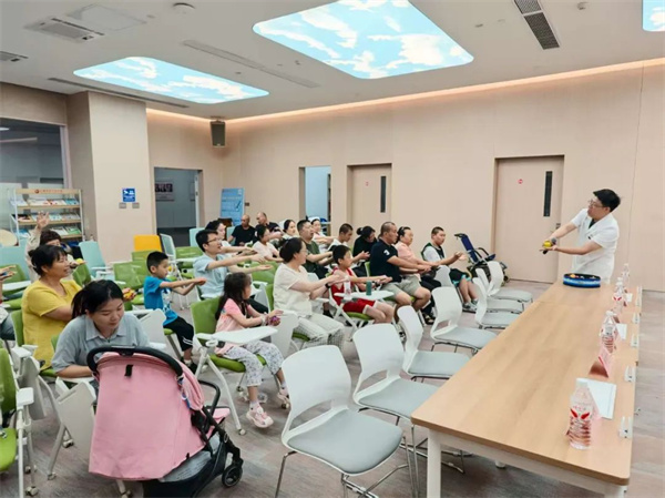 愛在音符中流淌，希望在指尖處傳遞——直擊腦癱多學(xué)科義診現(xiàn)場