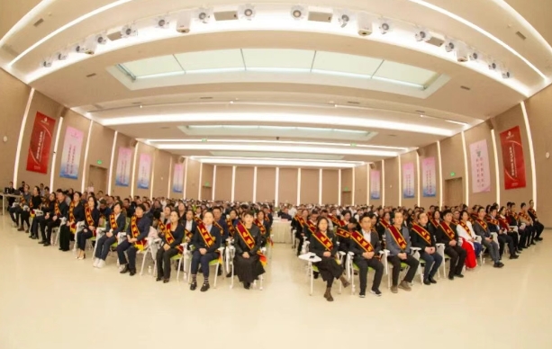 致敬每一位奮斗者！我院舉行2025年度總結(jié)表彰大會