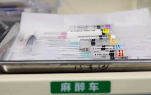 心梗6天+粉碎骨折！教科書上的“禁區(qū)”，他們硬是闖過來了…